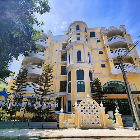 Siri Grand Bangkok Hotel Екстер'єр фото