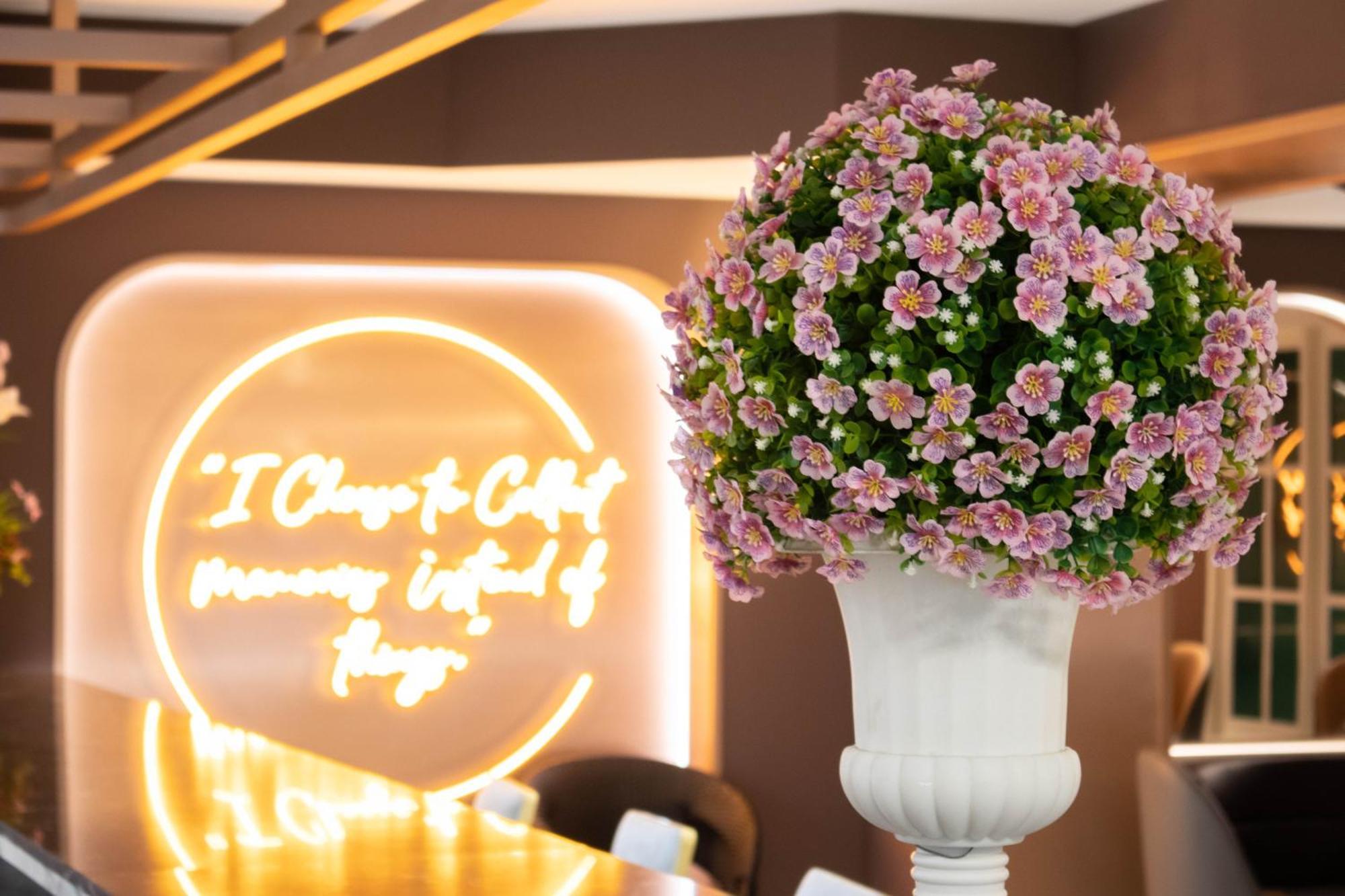 Siri Grand Bangkok Hotel Екстер'єр фото