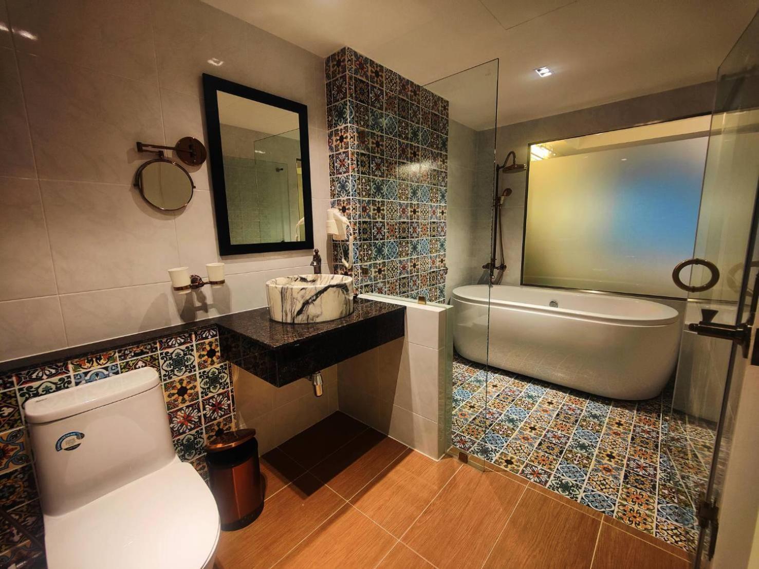 Siri Grand Bangkok Hotel Екстер'єр фото