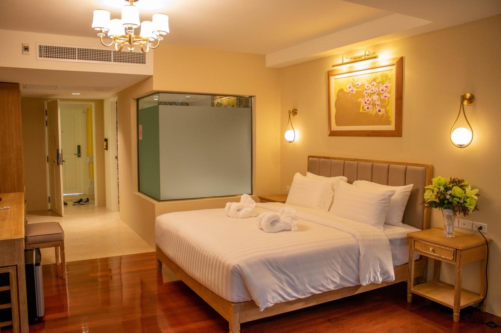 Siri Grand Bangkok Hotel Екстер'єр фото