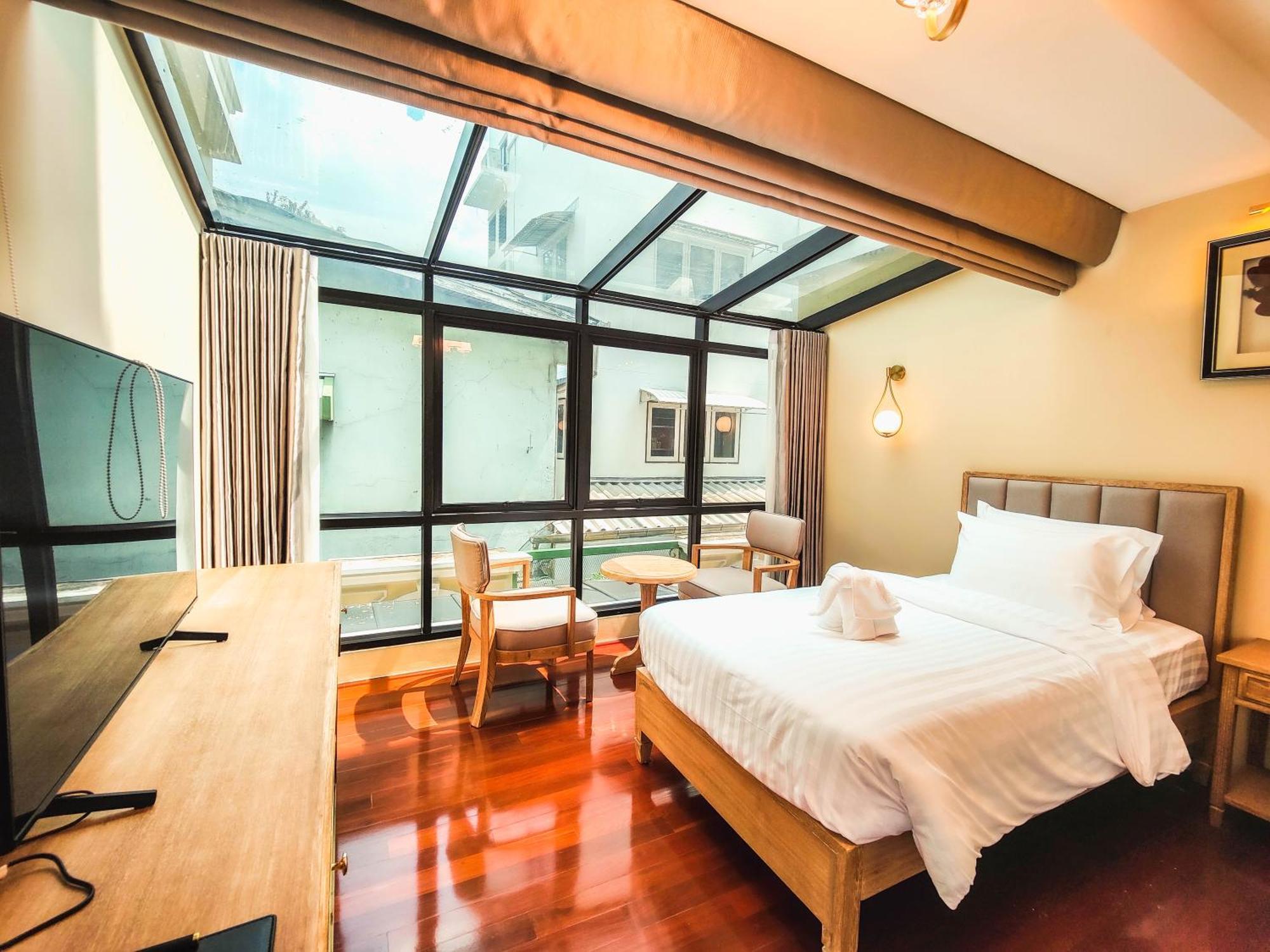 Siri Grand Bangkok Hotel Екстер'єр фото