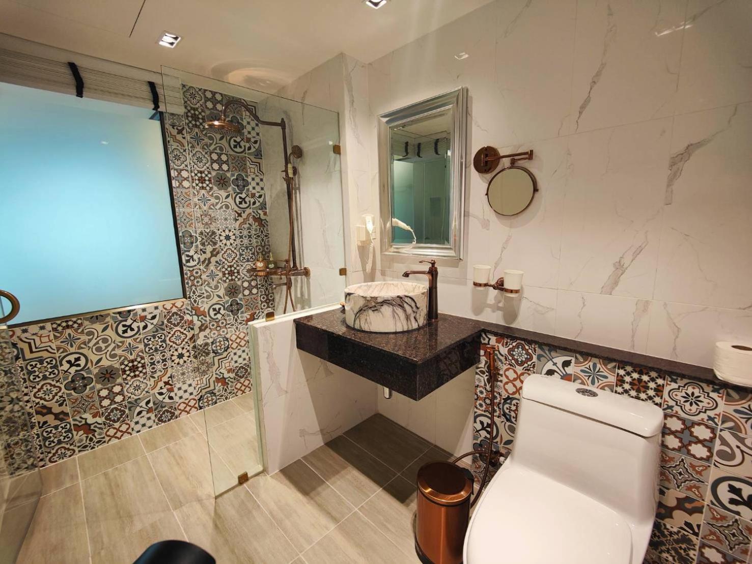 Siri Grand Bangkok Hotel Екстер'єр фото