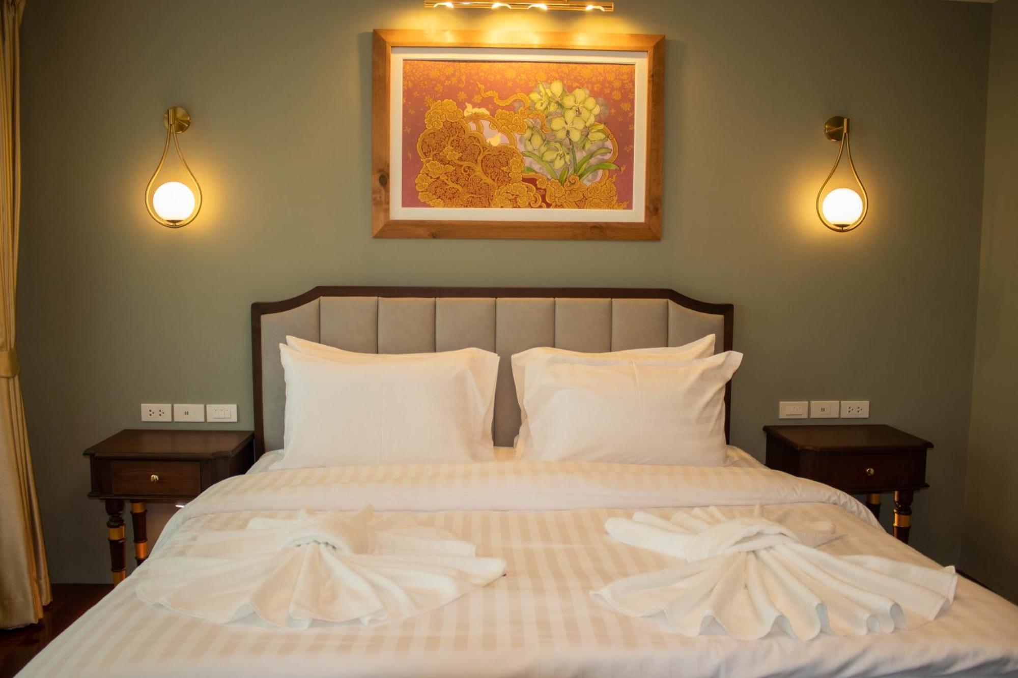 Siri Grand Bangkok Hotel Екстер'єр фото